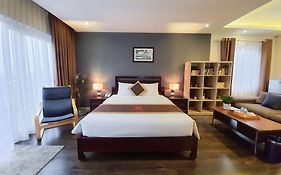 Cherry Hotel 1